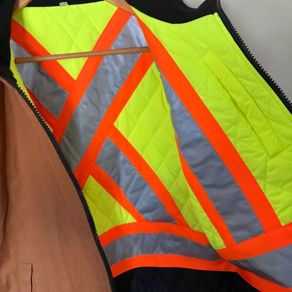Reversible Quilted Canvas Workwear Jacket w/ Reflective Scotchlite Lining - Picture 4 of 6